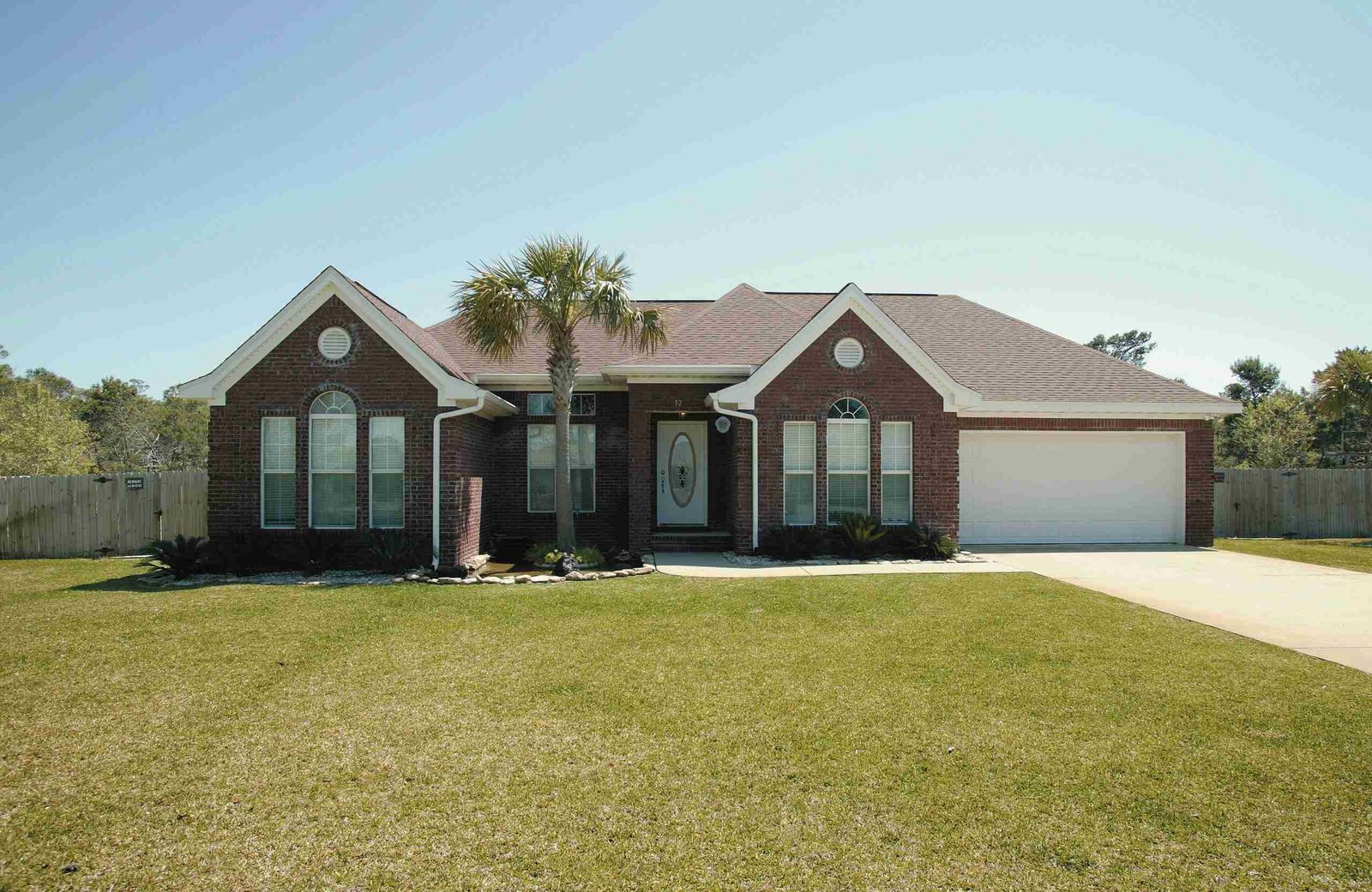 plan 101-0026 front view photo