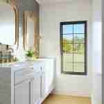 plan 580-1119 master bathroom side view rendering